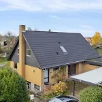 Large Summer House In On Lolland ヴィラ *