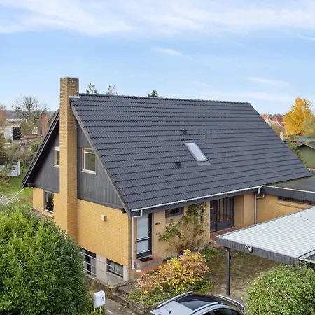 Large Summer House In On Lolland فيلة *