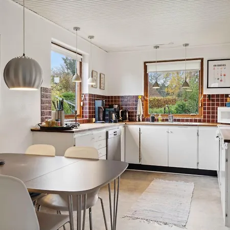 Large Summer House In On Lolland فيلة