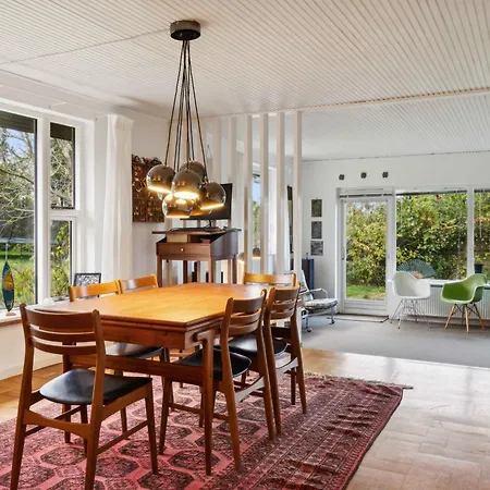 Large Summer House In On Lolland