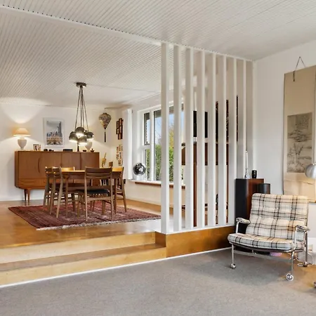Large Summer House In On Lolland *
