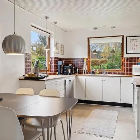 Large Summer House In On Lolland * Bandholm