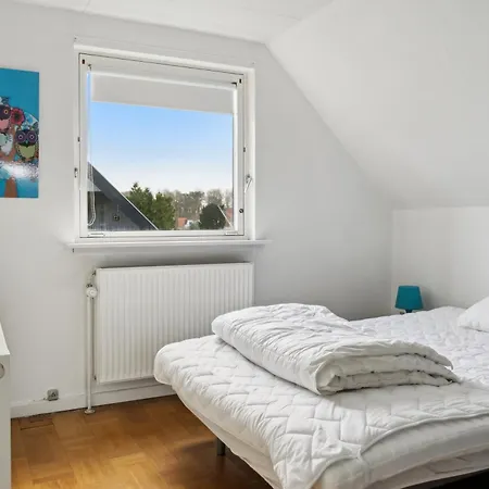 Large Summer House In On Lolland Bandholm